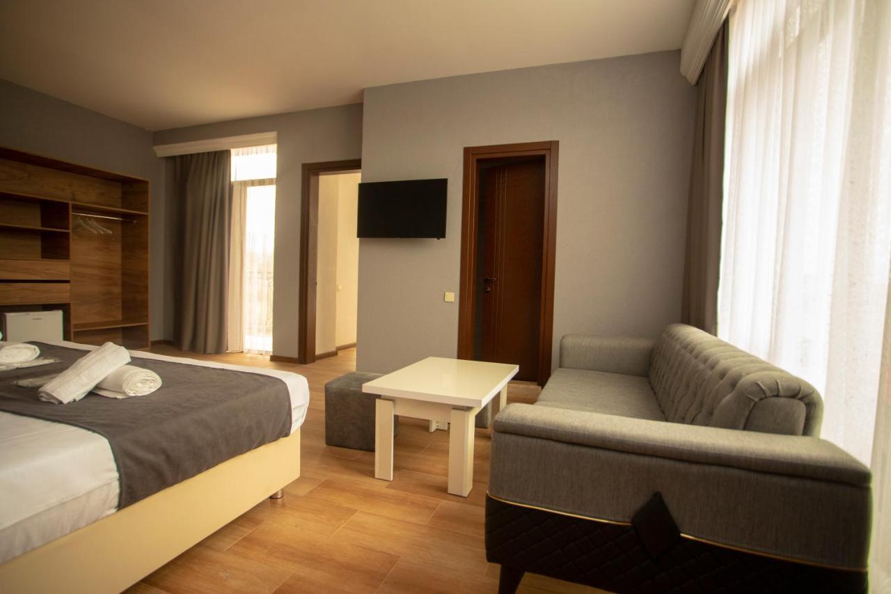 Hotel Pollux Batumi Zewnętrze zdjęcie
