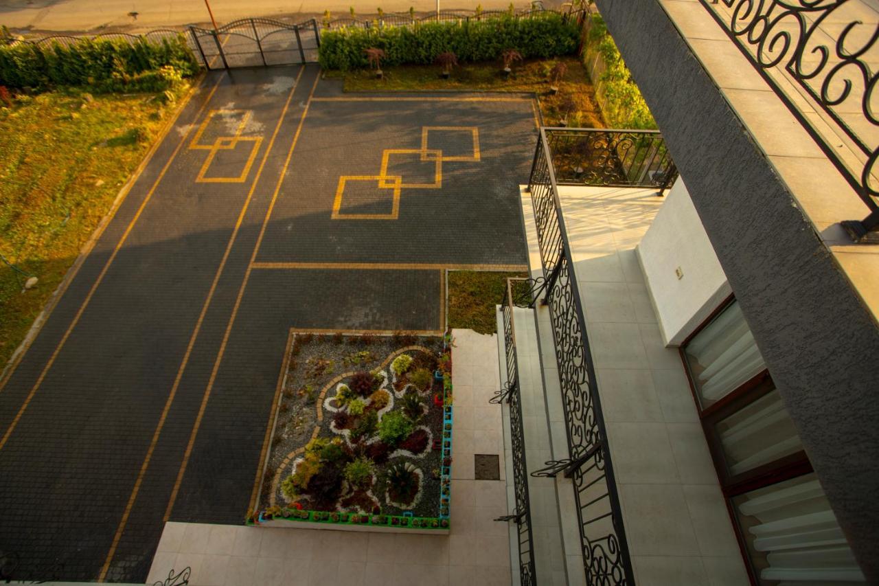Hotel Pollux Batumi Zewnętrze zdjęcie