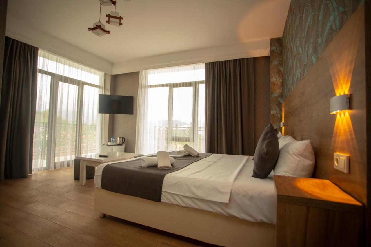 Hotel Pollux Batumi Zewnętrze zdjęcie