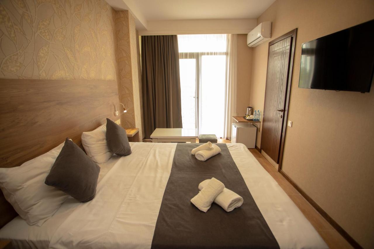 Hotel Pollux Batumi Zewnętrze zdjęcie
