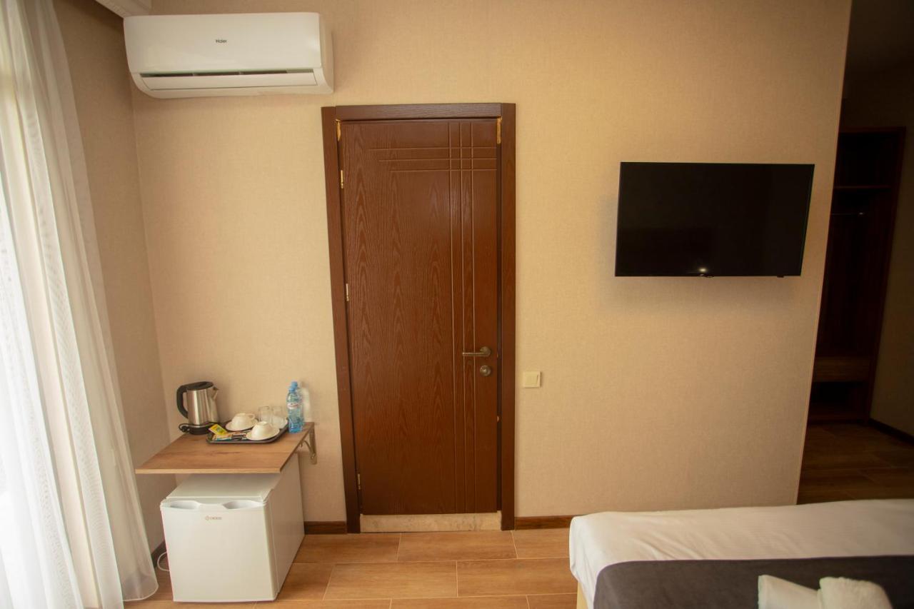 Hotel Pollux Batumi Zewnętrze zdjęcie