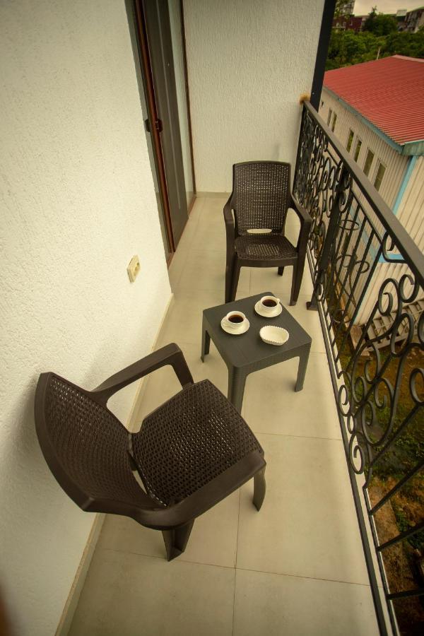 Hotel Pollux Batumi Zewnętrze zdjęcie