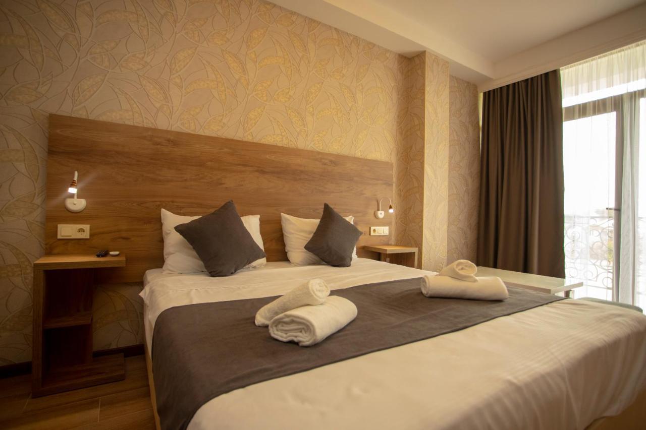 Hotel Pollux Batumi Zewnętrze zdjęcie