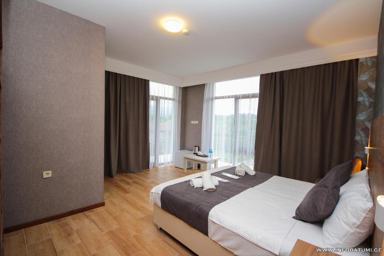 Hotel Pollux Batumi Zewnętrze zdjęcie